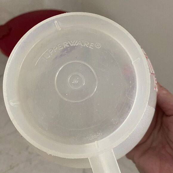 Tupperware Classic Mix-N-Store Measuring Pitcher Set with Red Lid - 1 & 2 Qt. - Picture 4 of 11